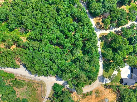 3rd image of 305 Stone Ridge Rd Lot 305