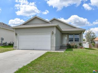 2447 NW 44th St, Lincoln, NE 68524