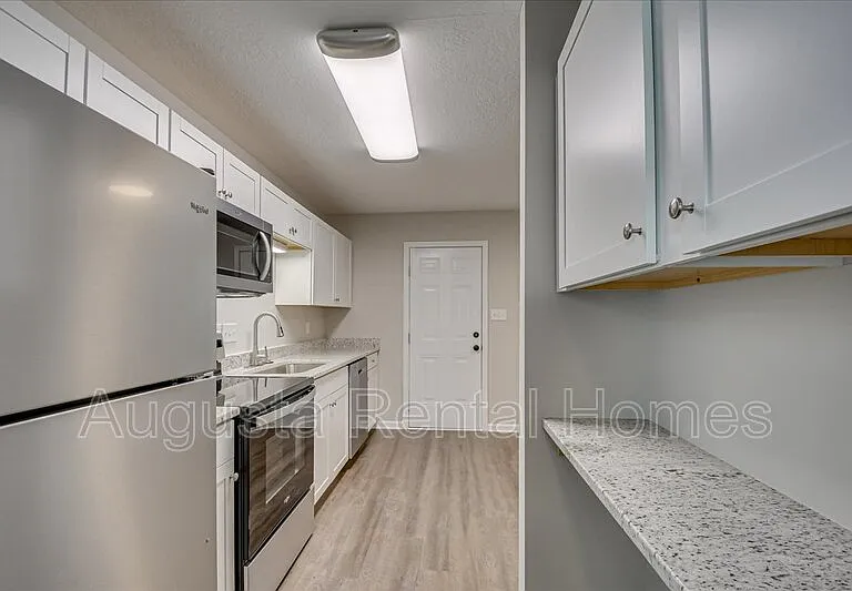 1531 Abby Way #1 — Photo 10