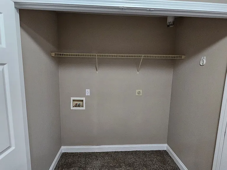 102 Etta Vaughn Ln — Photo 4