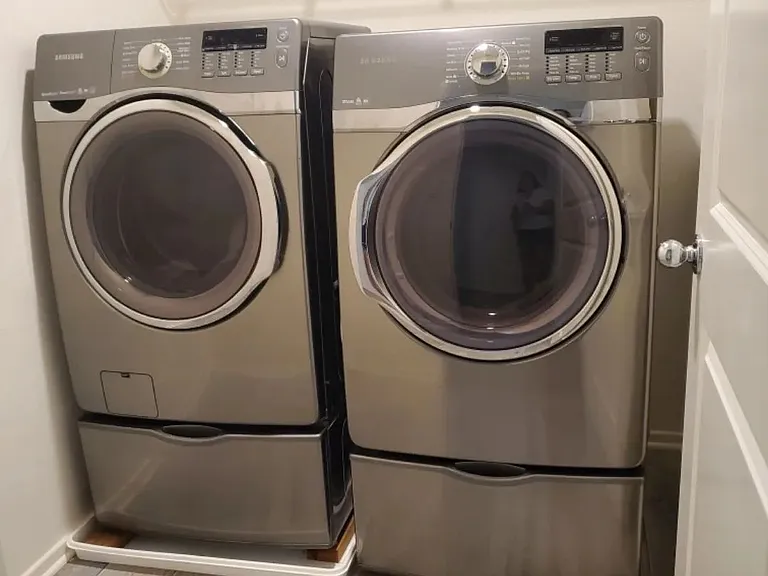 Laundry room-2nd floor