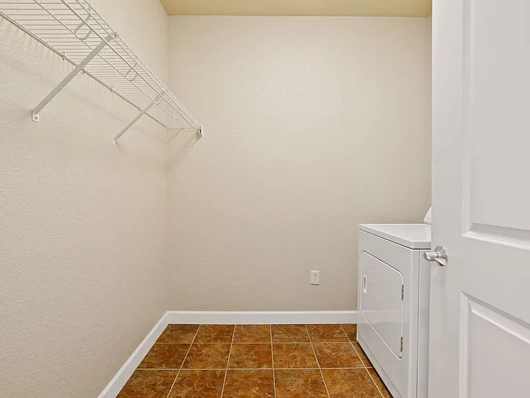 1155 Ford Rd — Photo 36