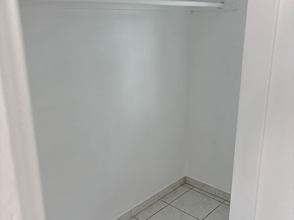 5th image of 42 Phoenetia Ave APT 8