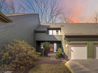 10 Windmill Dr, Morristown, NJ 07960