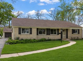 5818 Ridgewood Dr, Western Springs, IL 60558