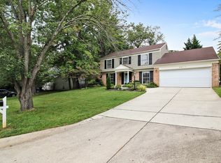 9017 Wandering Trail Dr, Potomac, MD 20854