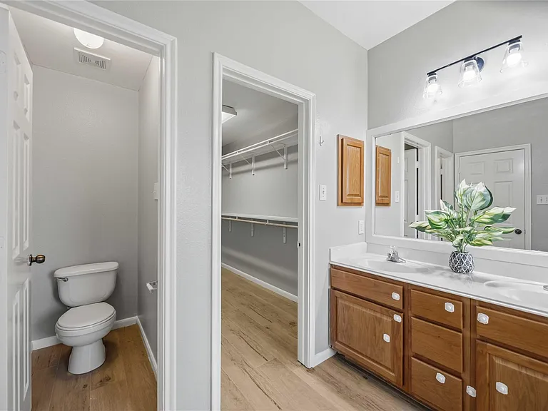 11609 Spill Creek Dr — Photo 14