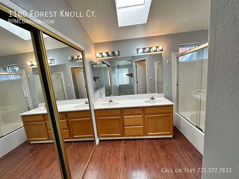 1160 Forest Knoll Ct — Photo 13