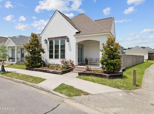 504 Bourdette Dr, Lafayette, LA 70507