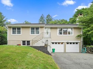 179 Cherry Ln, Airmont, NY 10952