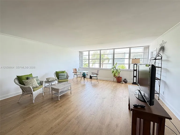1170 N Federal Hwy #307 — Photo 18