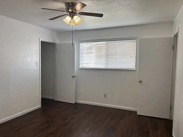 3613 Crestbrook Ct #4 — Photo 5