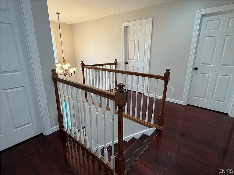 923 Emmett St — Photo 34