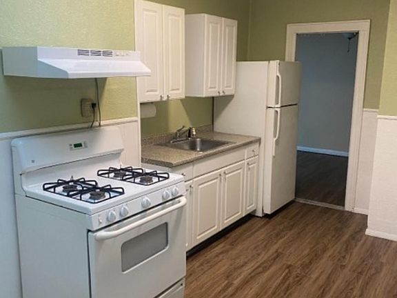 3rd image of 224-38 Braddock Ave #2