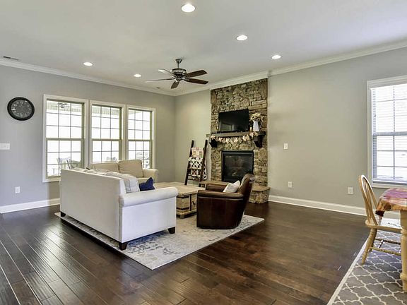 5th image of 1674 Sugarfield Ln