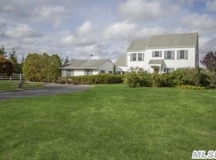 1 Damascus Rd, East Quogue, NY 11942