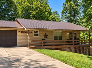 823 S Dogwood Ln, Princeton, IN 47670