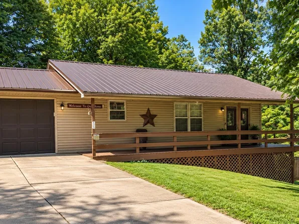 823 S Dogwood Ln, Princeton, IN 47670
