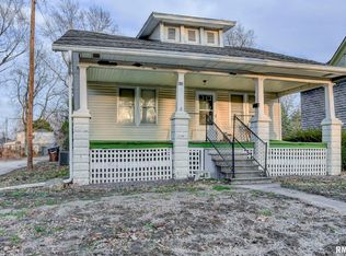 408 S Cherokee St, Taylorville, IL 62568