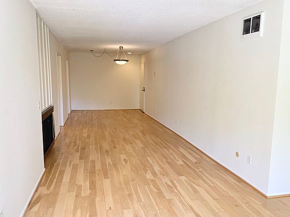3rd image of 7777 Hollywood Blvd APT 113