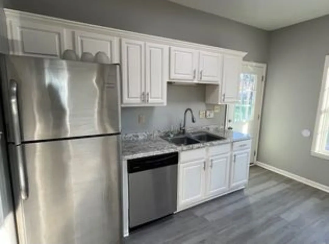 1006 S Jefferson St — Photo 3