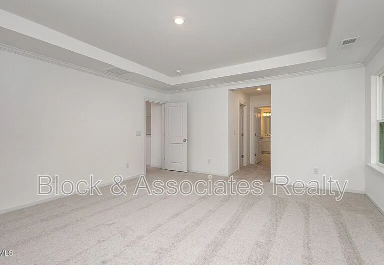 153 Hickory Grove Dr — Photo 13