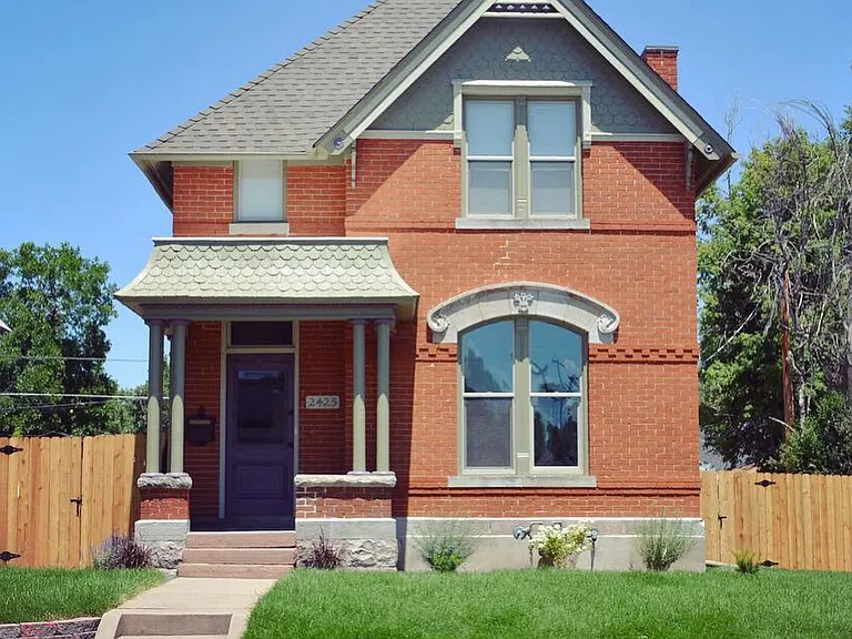 2425 W 39th Ave — Photo 1