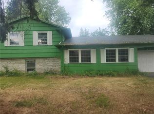 288 Ellinwood Dr, Rochester, NY 14622