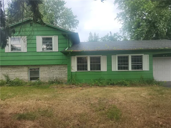 288 Ellinwood Dr, Rochester, NY 14622
