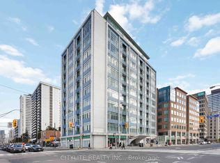 1901 Yonge St #902, Toronto, ON M4S 1Y6