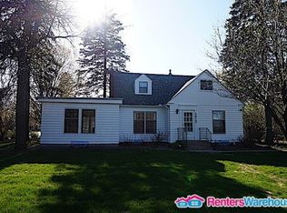 1615 Baker Park Rd, Maple Plain, MN 55359