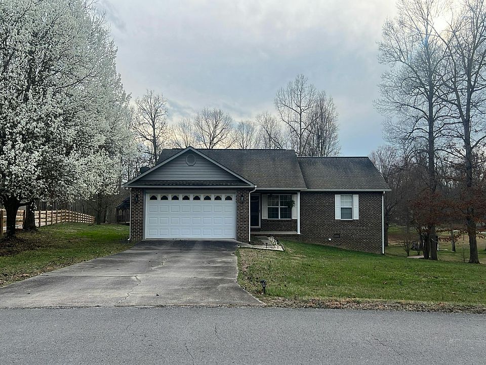 1st image of 449 Grace Hill Dr