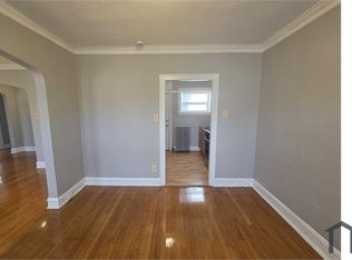 7914 S Dobson Ave APT 2E, Chicago, IL 60619