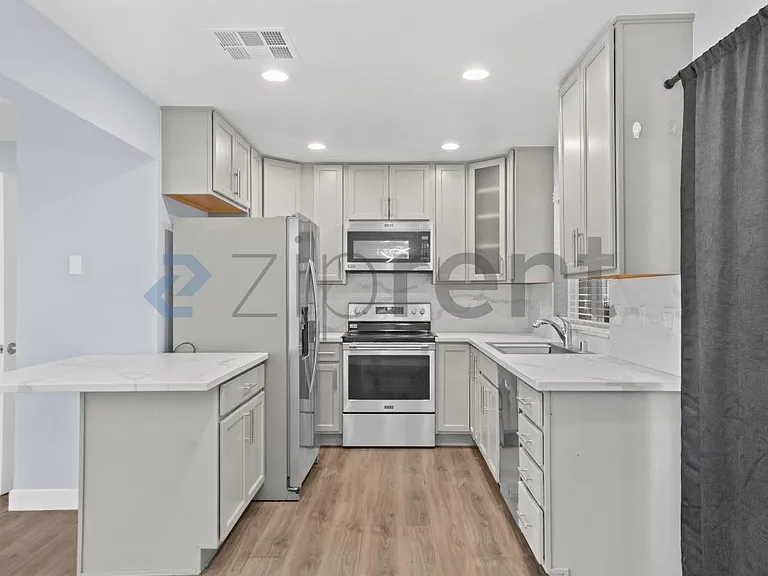 16730 Barnell Ave #2 — Photo 10