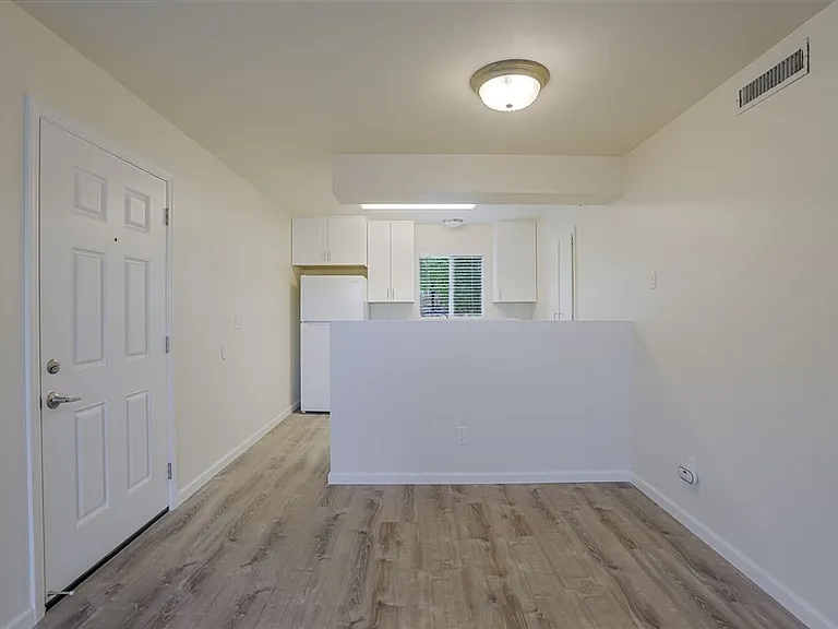610 Lincoln Ave — Photo 11