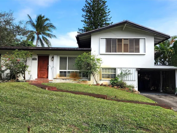 2412 Okeechobee Lane, Fort Lauderdale, FL 33312