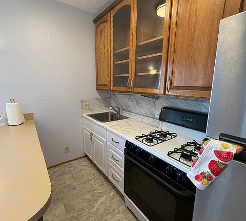 4th image of 7842 Barton Dr #1