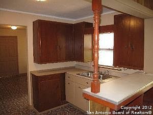 3rd image of 242 Lorraine Ave