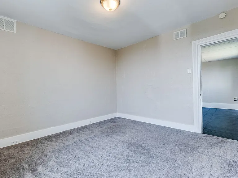 10 - 35 Mt Oliver — Photo 9