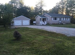 133 Buttermilk Rd, Lamoine, ME 04605