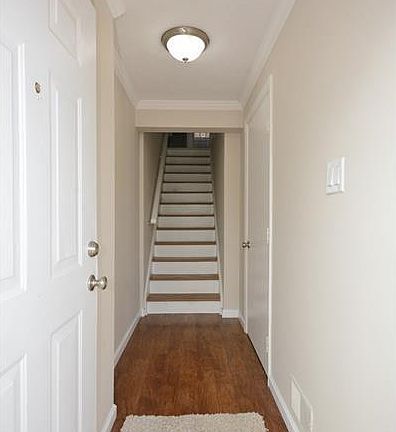 3rd image of 111 Timberidge Dr