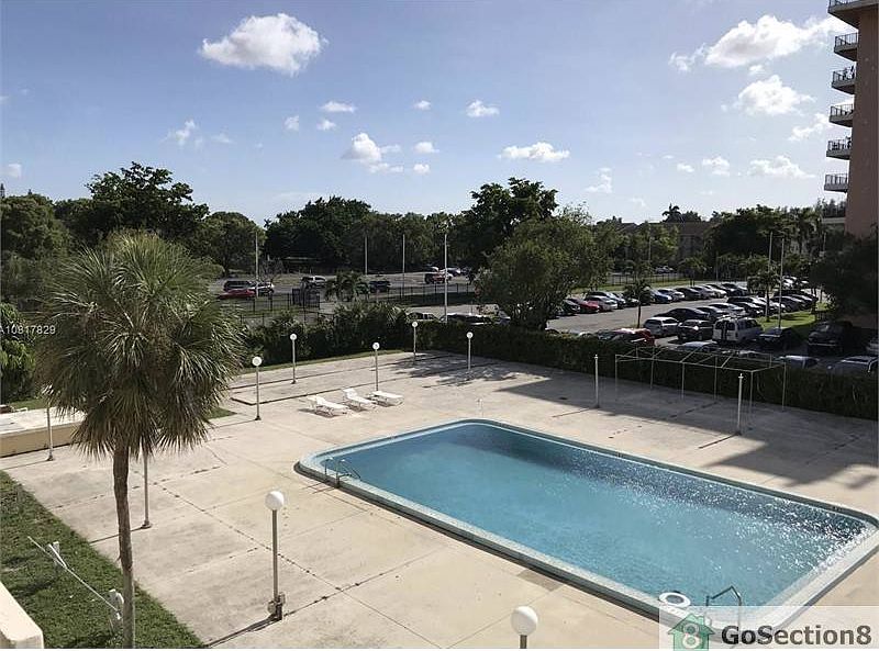 1st image of 15600 NW 7th Ave APT 315
