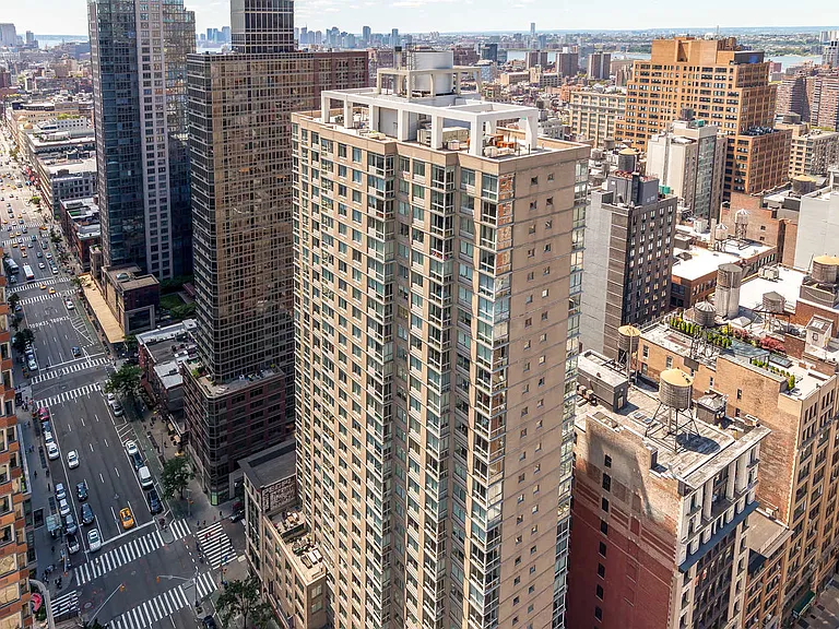 777 6th Ave #16F — Photo 13