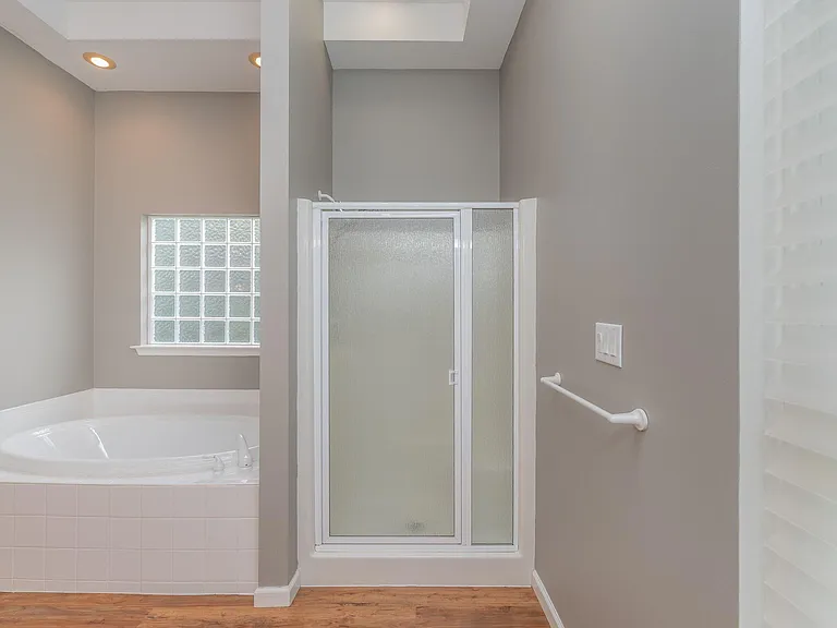 3169 Glenview Dr — Photo 38