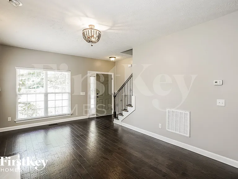 6935 Calderwood Dr — Photo 3