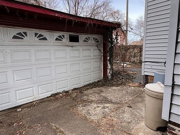 4th image of 1286 E 134th St