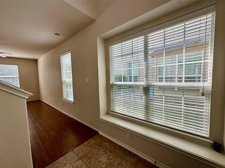 6407 Densberry Ln — Photo 3