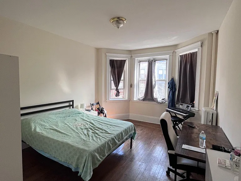 24 Peterborough St #15 — Photo 2