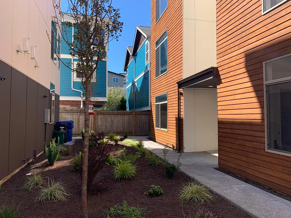 Shared front landscaping area