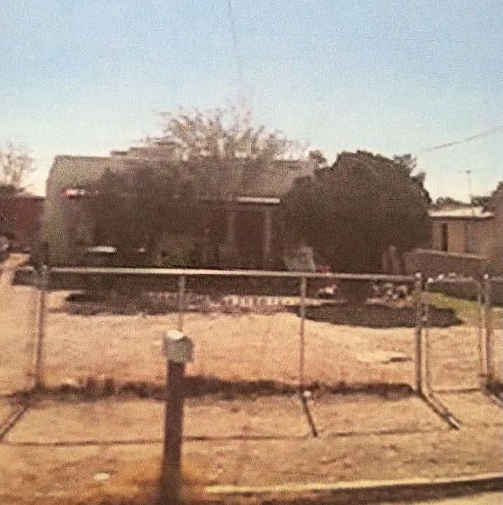 1st image of 332 E Lincoln St
